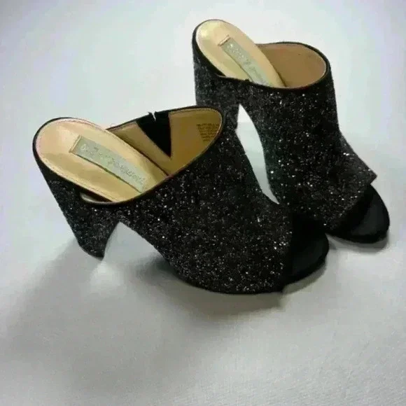 Blue by Betsy Johnson Black Glitter Embellished Block Heel Pumps Size 6.5 Astor - Picture 2 of 7